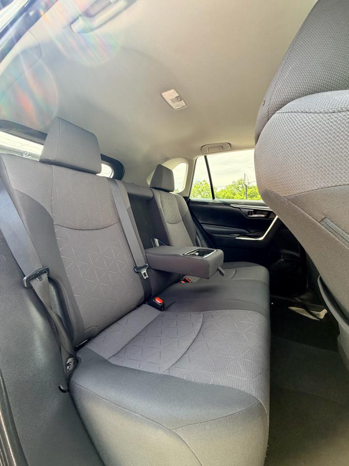 Toyota RAV4 XLE AWD (Natl) 2019