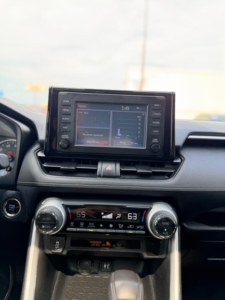 Toyota RAV4 XLE AWD (Natl) 2019