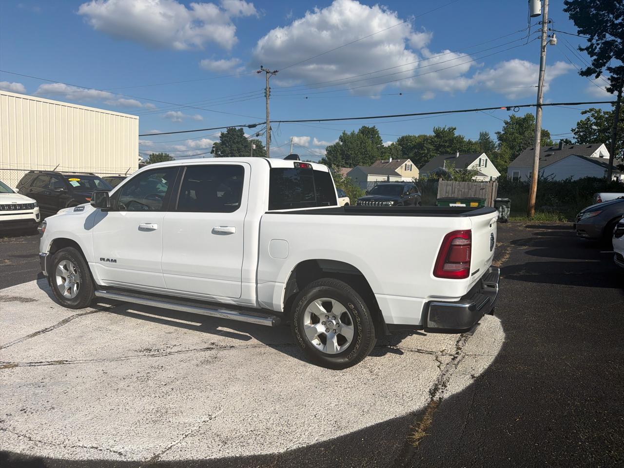 RAM 1500 Big Horn 4x4 Crew Cab 5'7" Box 2021