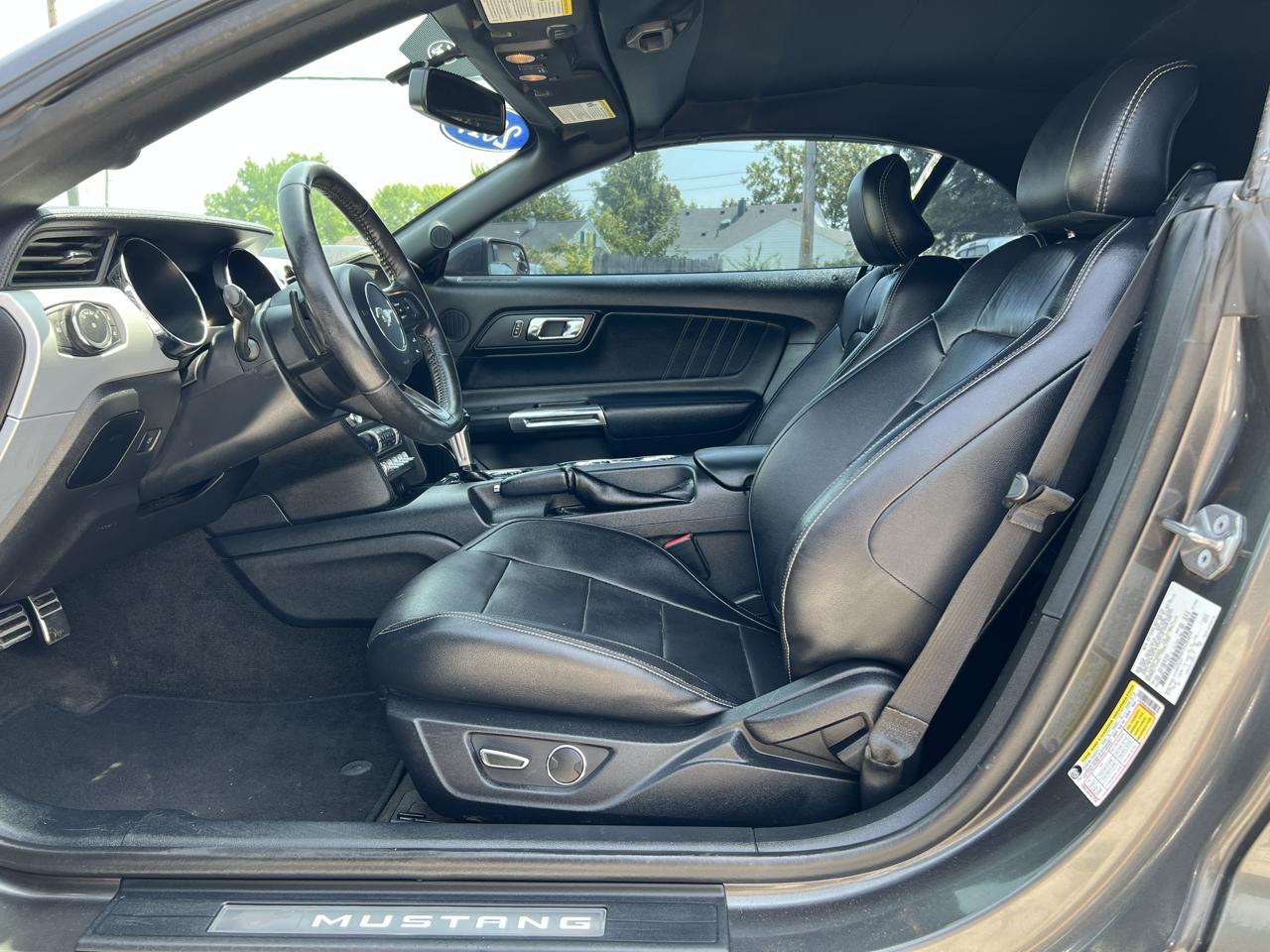 Ford Mustang 2dr Conv EcoBoost Premium 2017