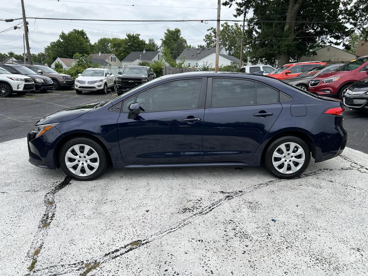 Toyota Corolla 4dr Sdn Auto LE (Natl) 2022