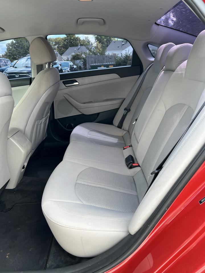 Hyundai Sonata SE 2.4L 2019