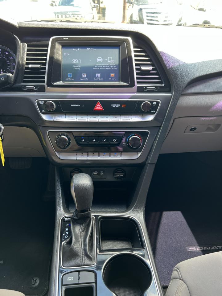 Hyundai Sonata SE 2.4L 2019