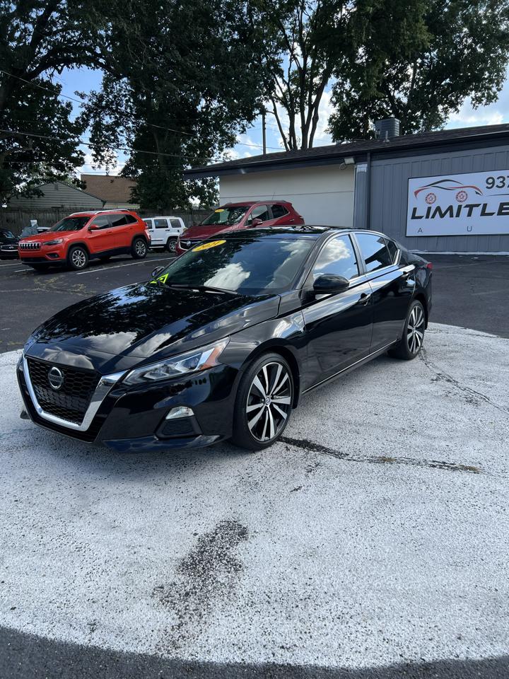 Nissan Altima 2.5 SR AWD Sedan 2021