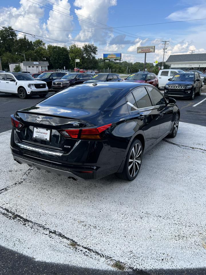 Nissan Altima 2.5 SR AWD Sedan 2021