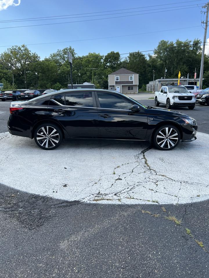 Nissan Altima 2.5 SR AWD Sedan 2021