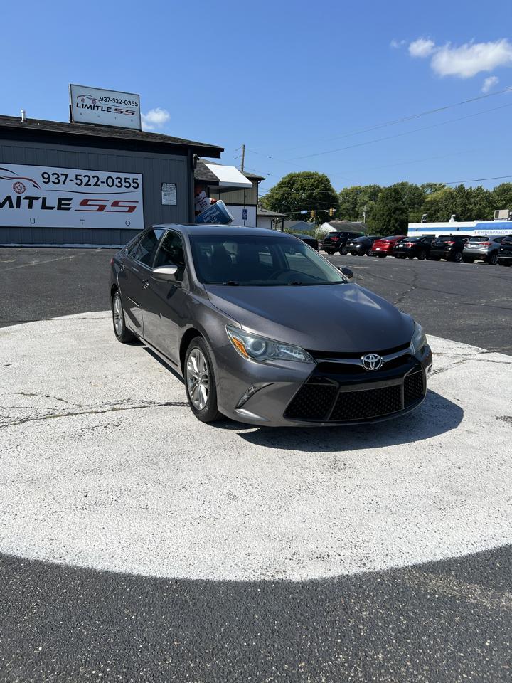 Toyota Camry 4dr Sdn I4 Auto SE w/Special Edition Pkg (Natl) 2016