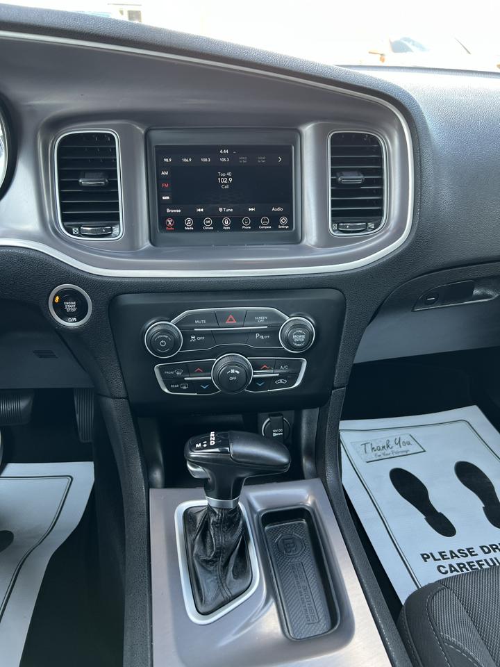 Dodge Charger SXT RWD 2022