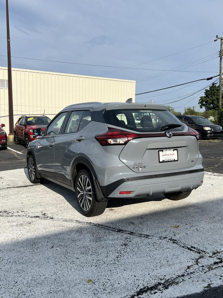 Nissan Kicks SV FWD 2021