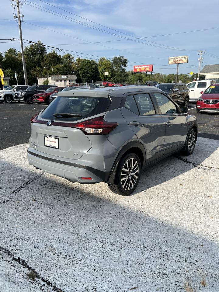 Nissan Kicks SV FWD 2021