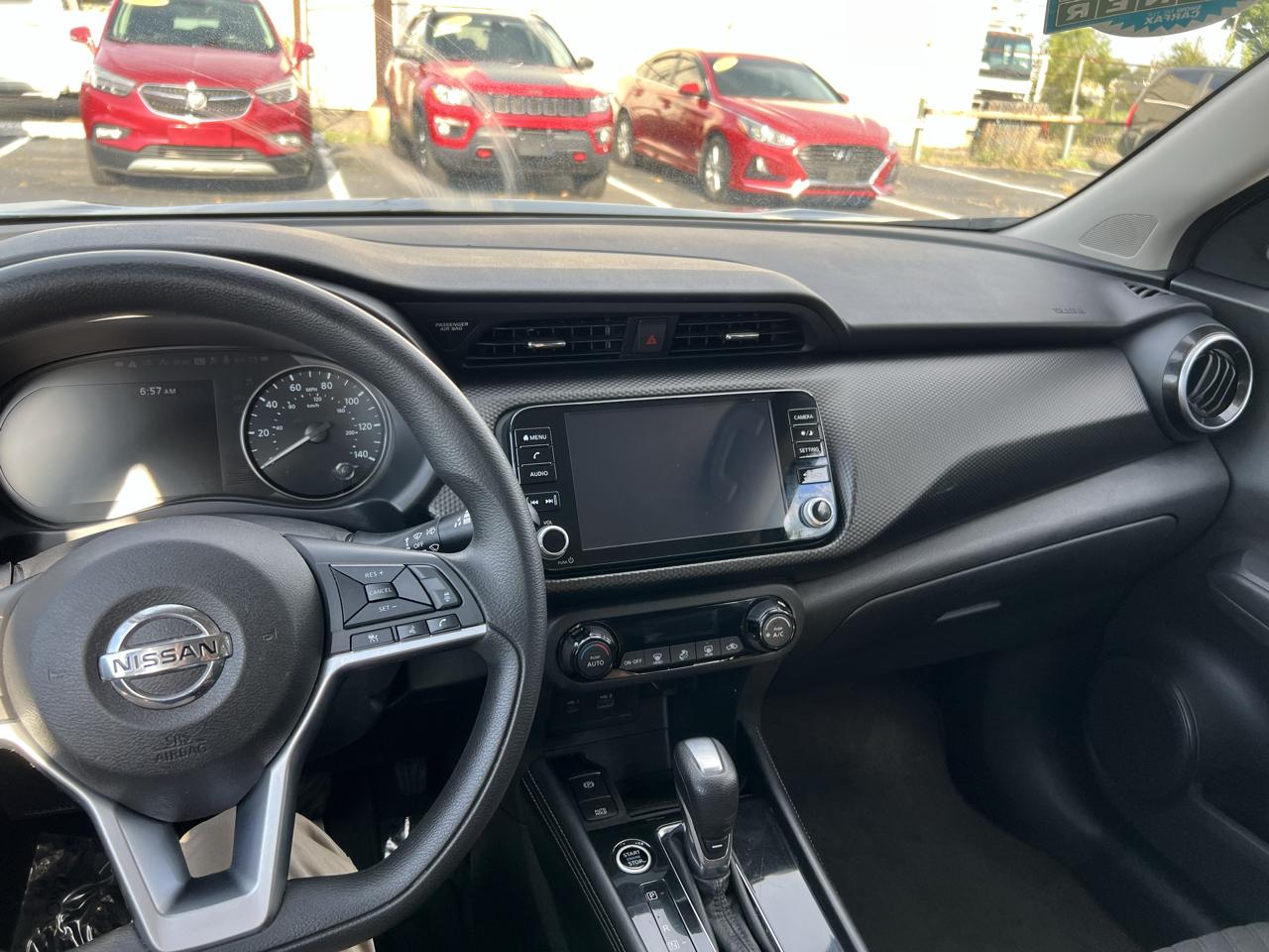 Nissan Kicks SV FWD 2021