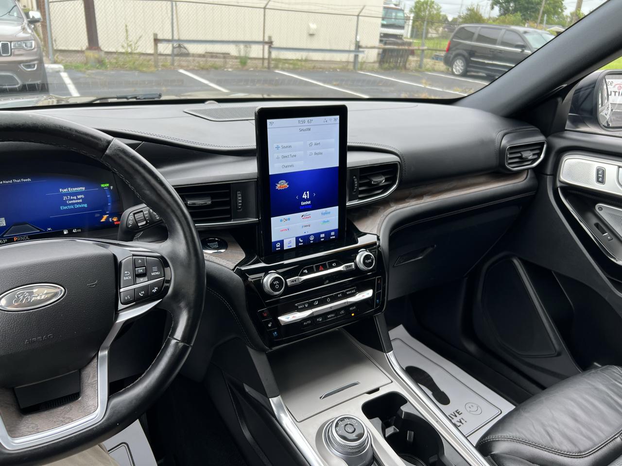 Ford Explorer Platinum 4WD 2022