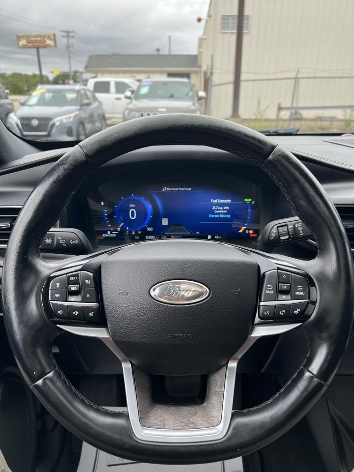 Ford Explorer Platinum 4WD 2022