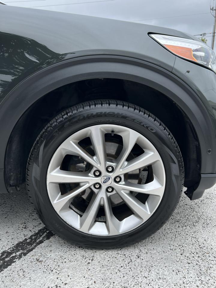 Ford Explorer Platinum 4WD 2022