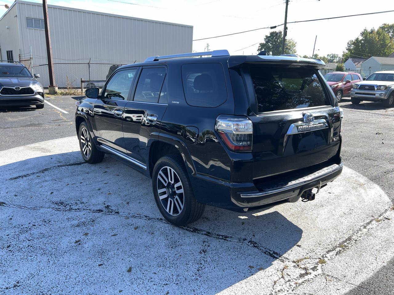 Toyota 4Runner Limited 4WD (Natl) 2022