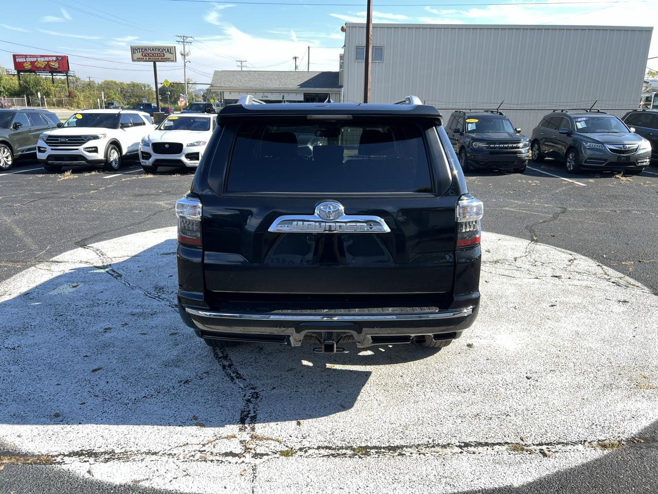 Toyota 4Runner Limited 4WD (Natl) 2022