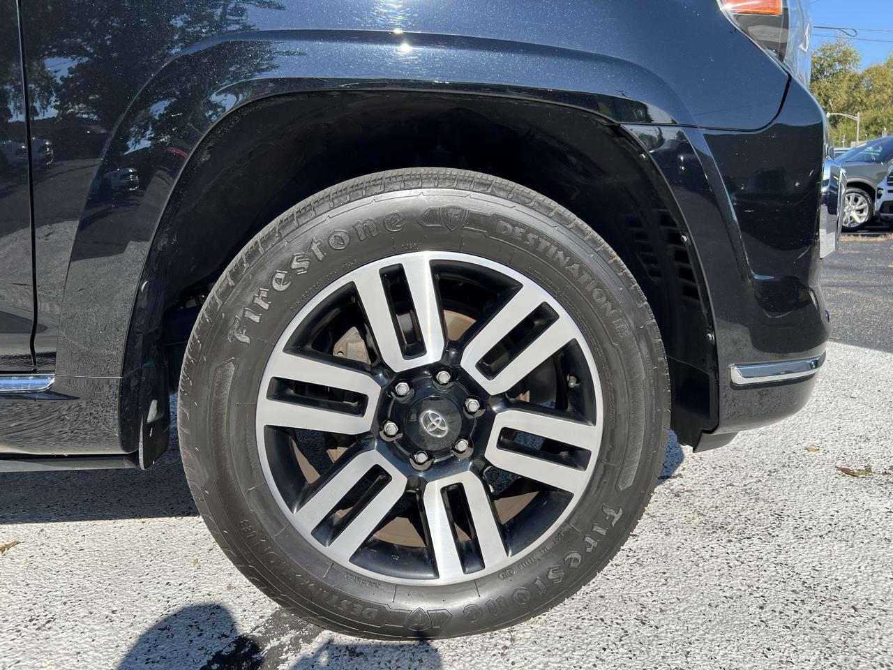 Toyota 4Runner Limited 4WD (Natl) 2022