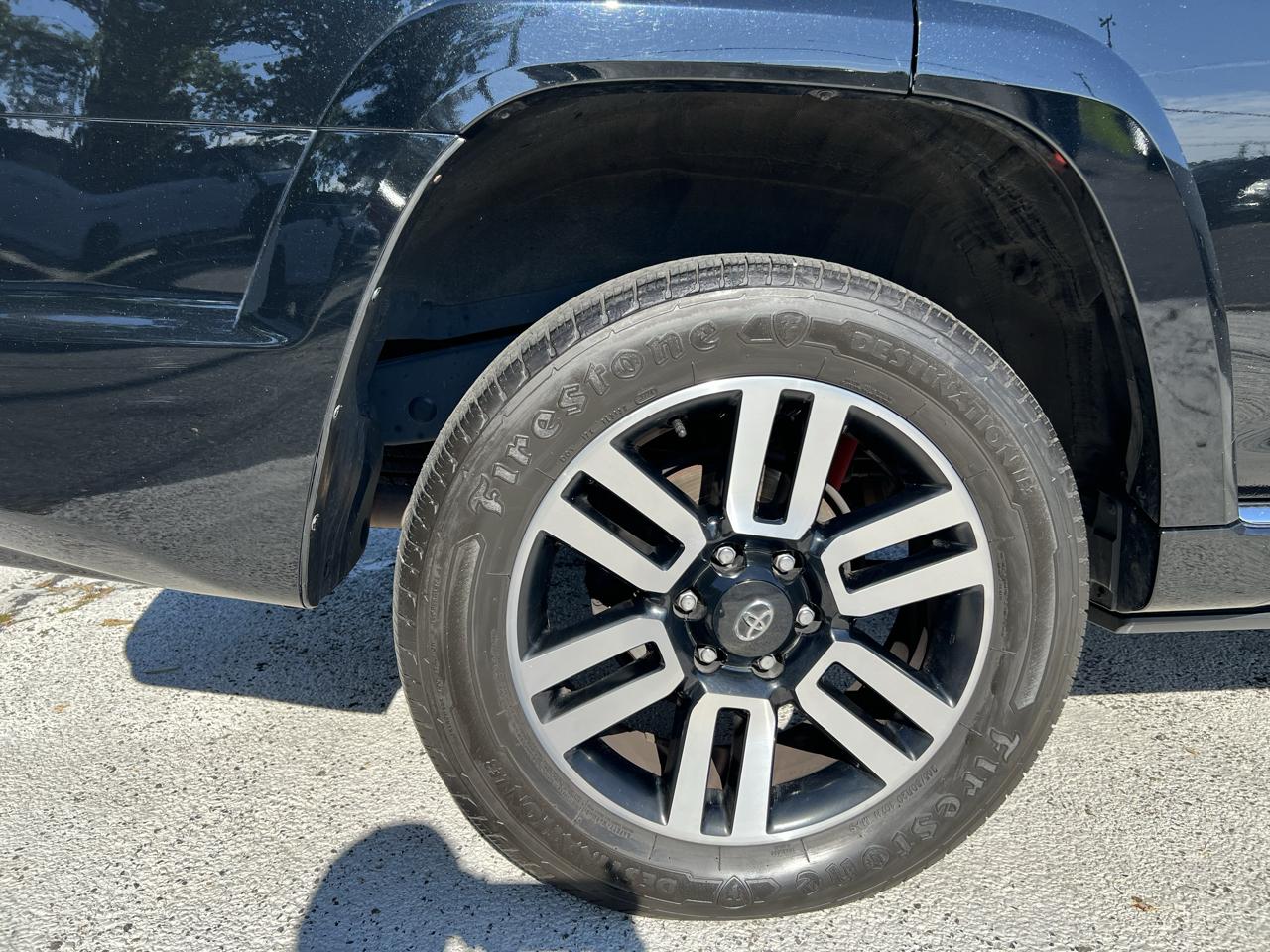 Toyota 4Runner Limited 4WD (Natl) 2022