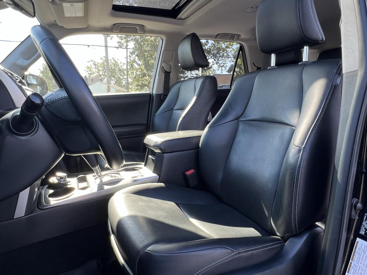 Toyota 4Runner Limited 4WD (Natl) 2022