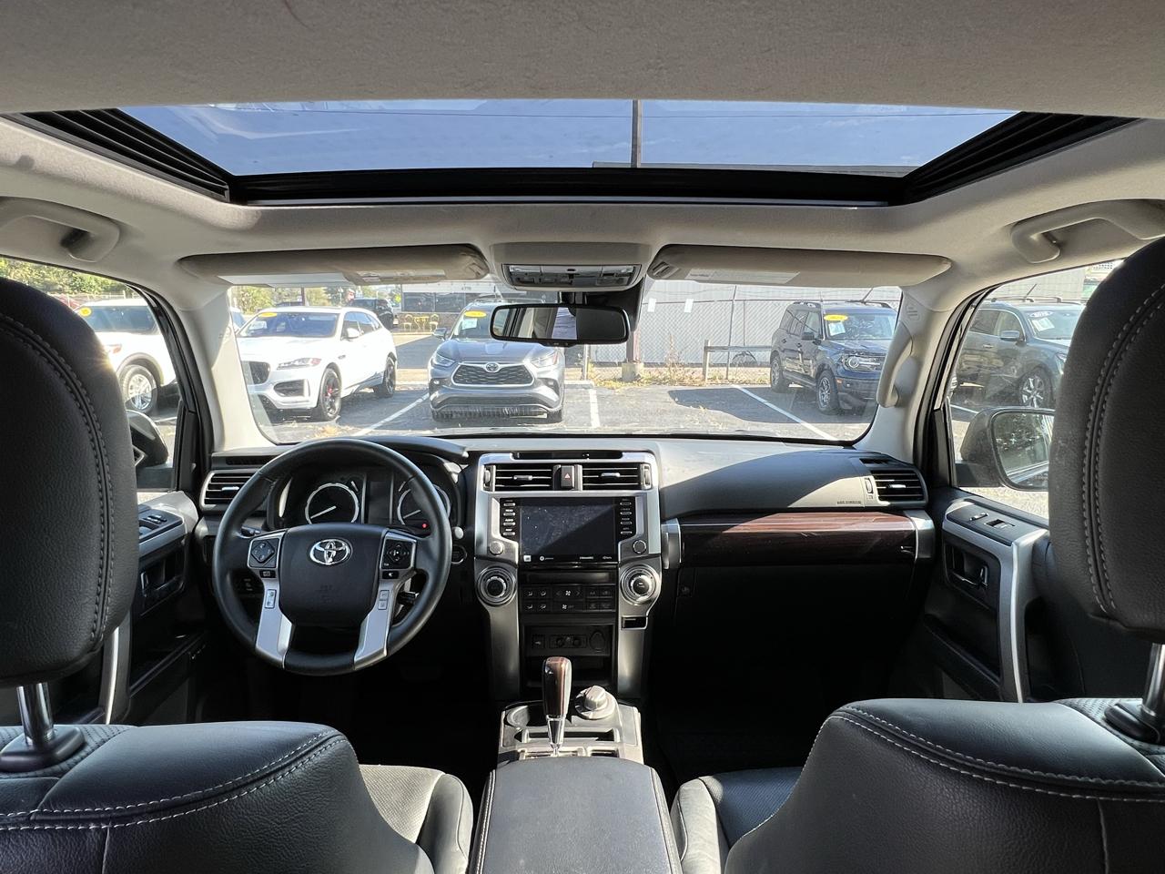 Toyota 4Runner Limited 4WD (Natl) 2022