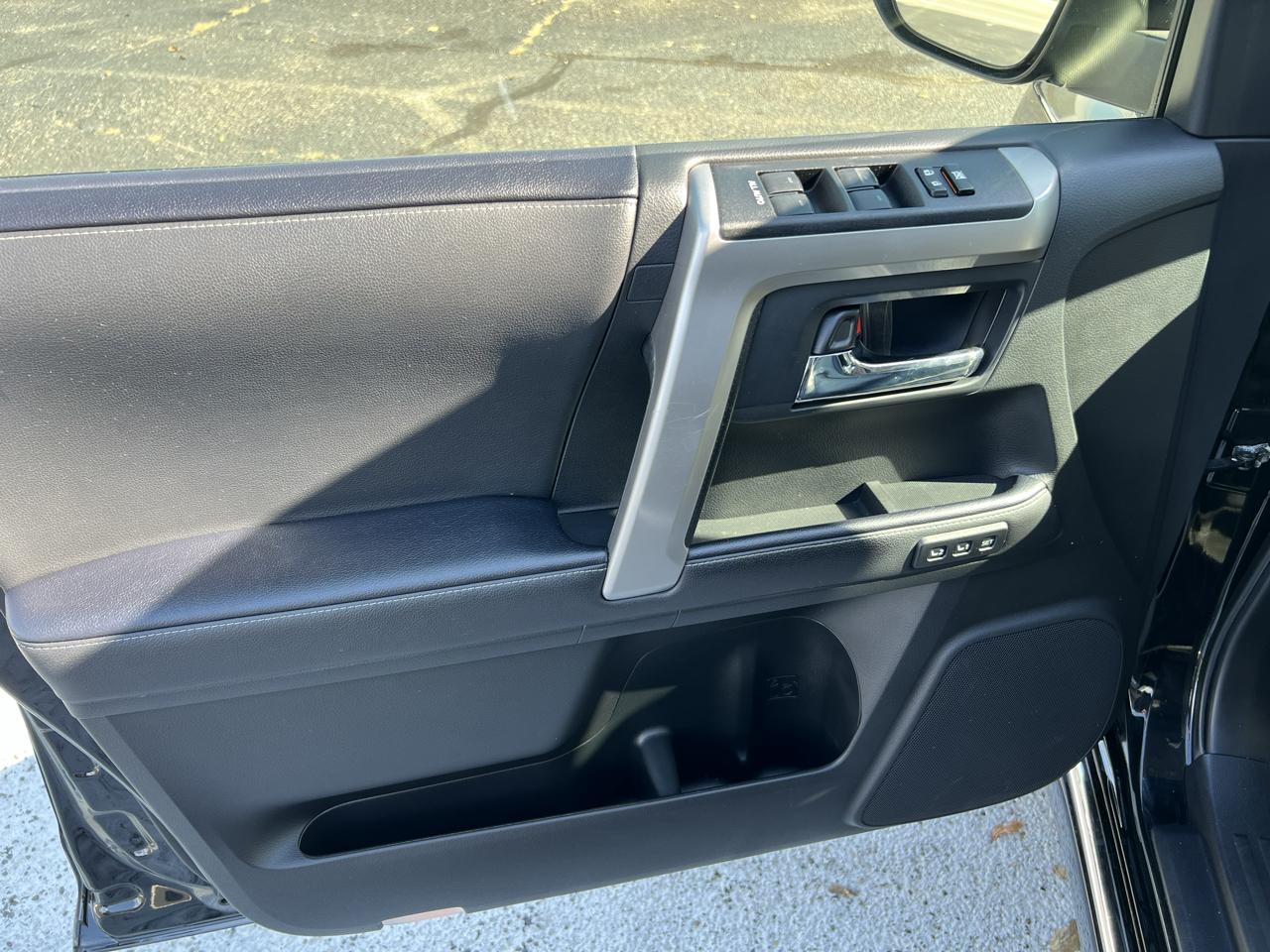 Toyota 4Runner Limited 4WD (Natl) 2022