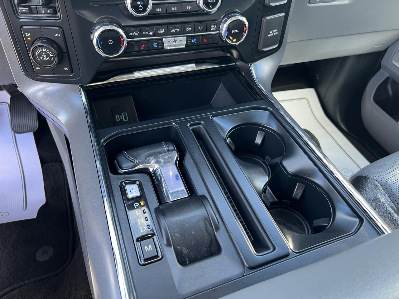 Ford F-150 King Ranch 4WD SuperCrew 5.5' Box 2023