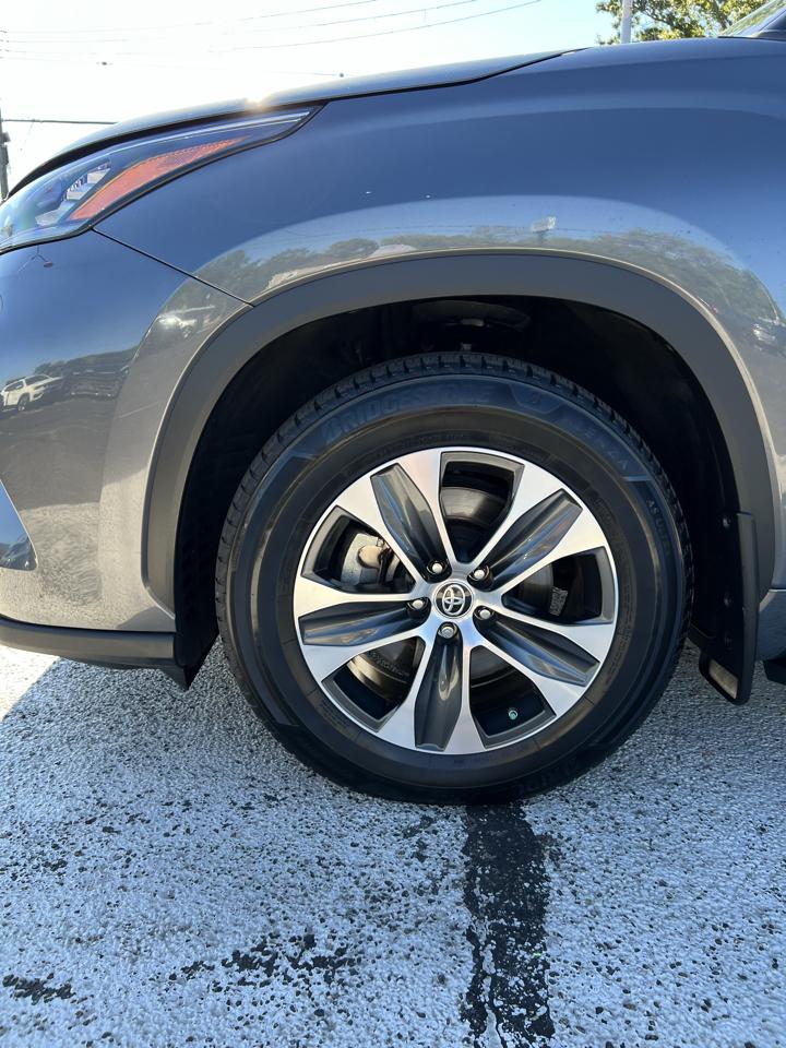 Toyota Highlander XLE AWD (Natl) 2020
