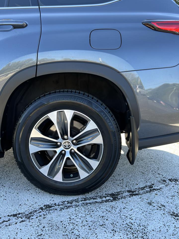 Toyota Highlander XLE AWD (Natl) 2020