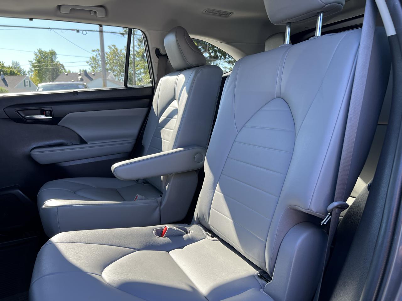 Toyota Highlander XLE AWD (Natl) 2020