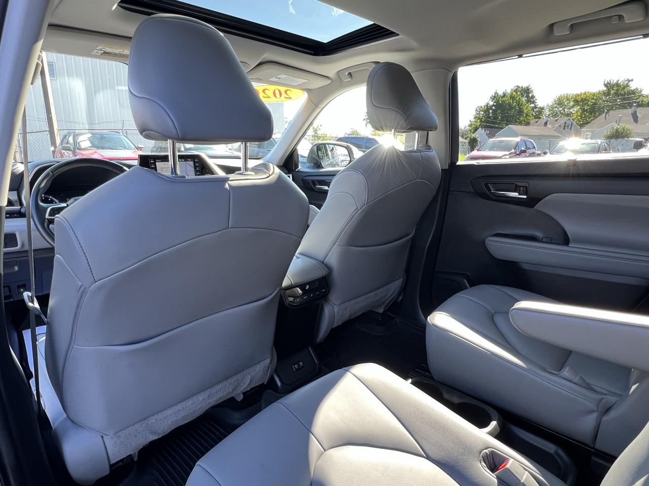 Toyota Highlander XLE AWD (Natl) 2020