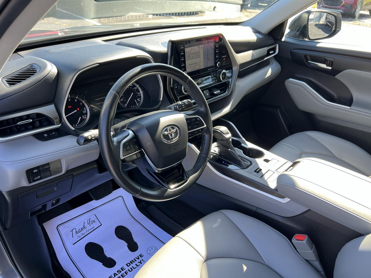 Toyota Highlander XLE AWD (Natl) 2020