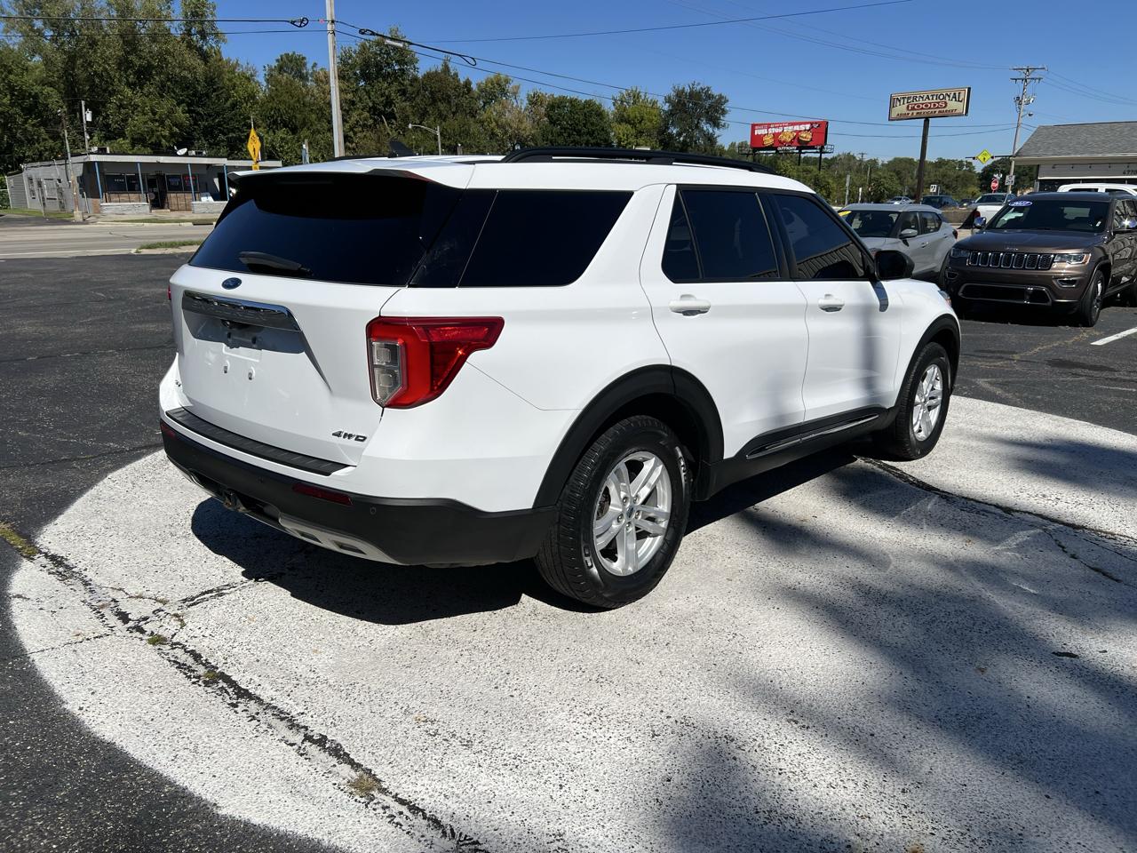 Ford Explorer XLT 4WD 2021