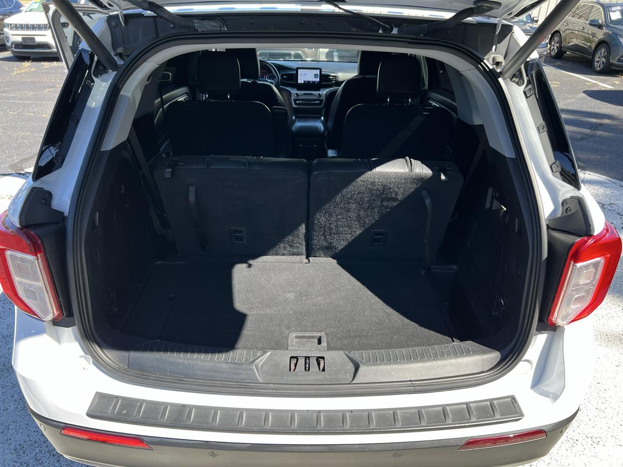 Ford Explorer XLT 4WD 2021