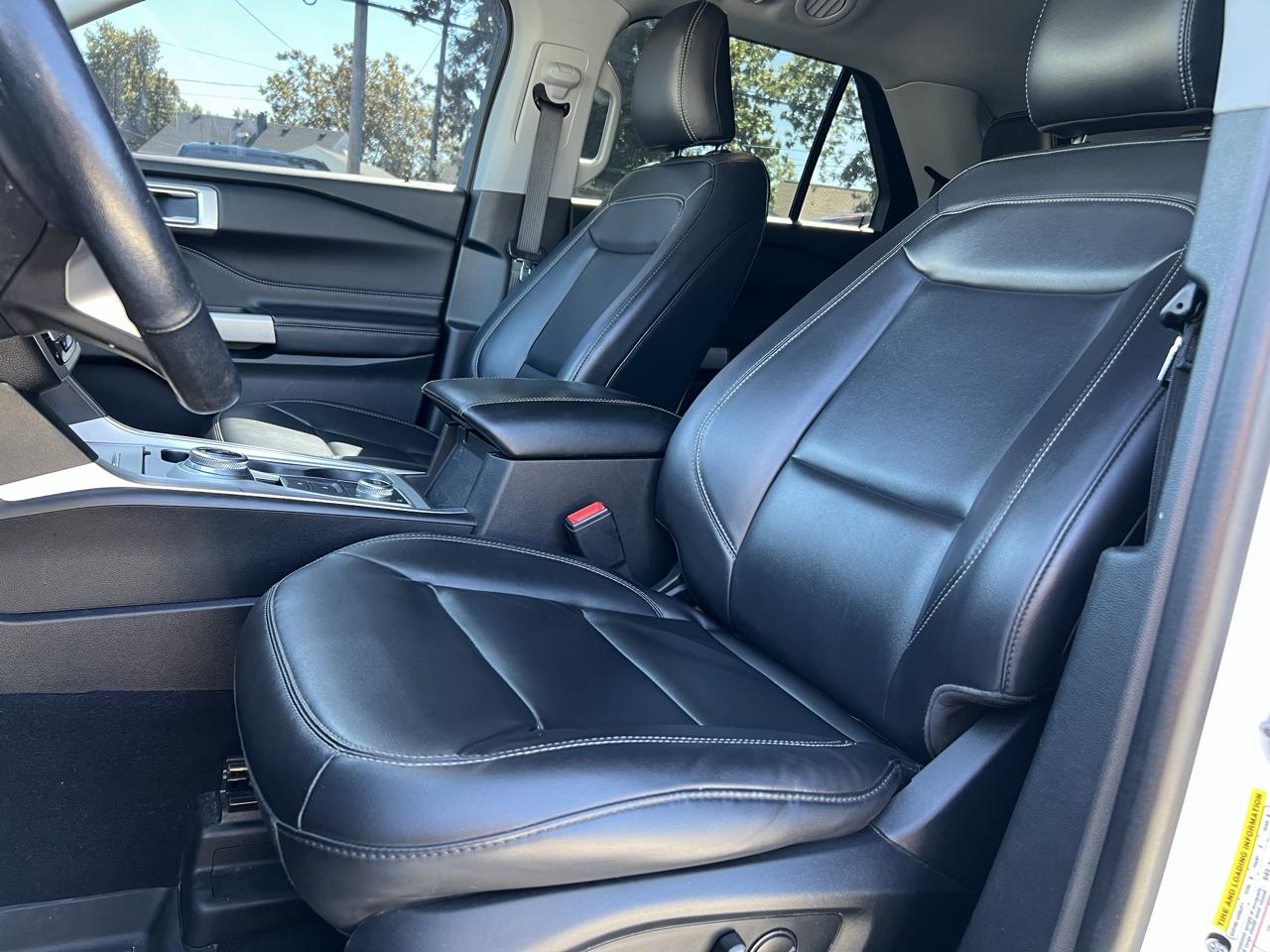 Ford Explorer XLT 4WD 2021
