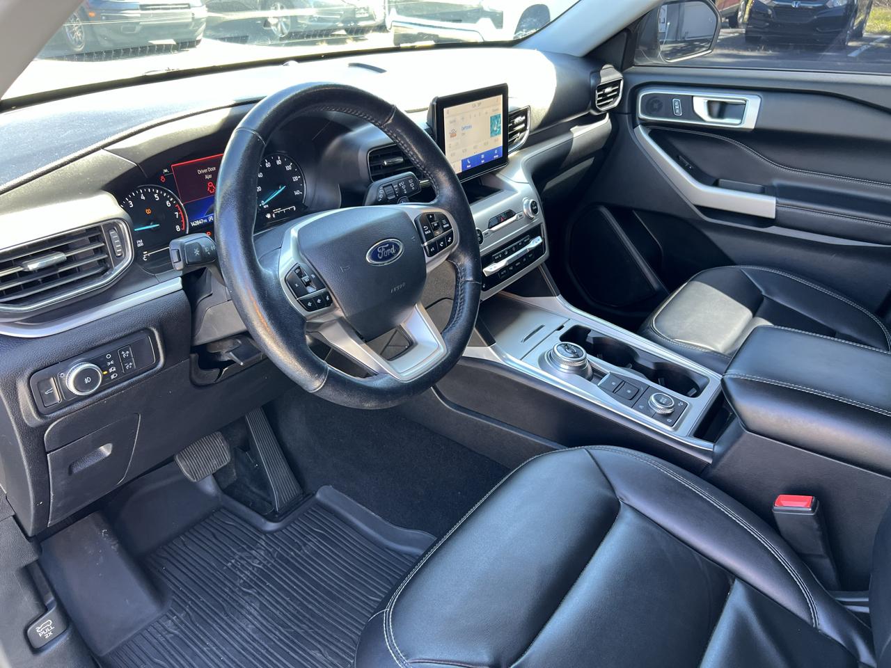 Ford Explorer XLT 4WD 2021