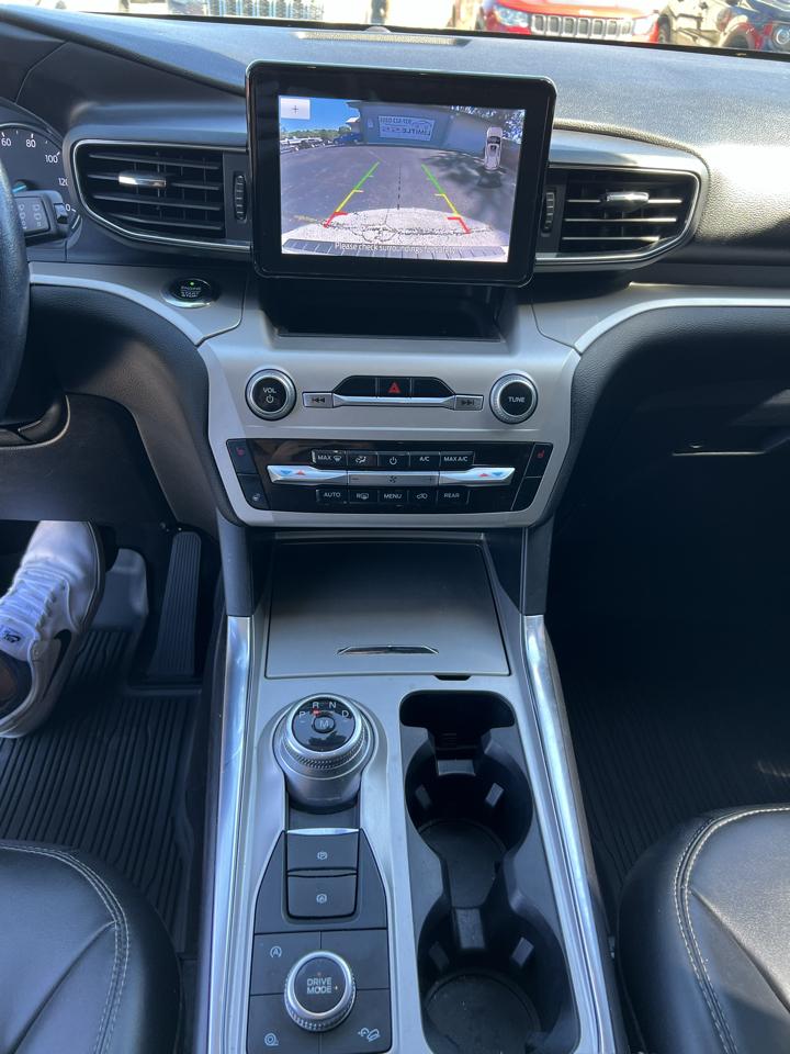 Ford Explorer XLT 4WD 2021