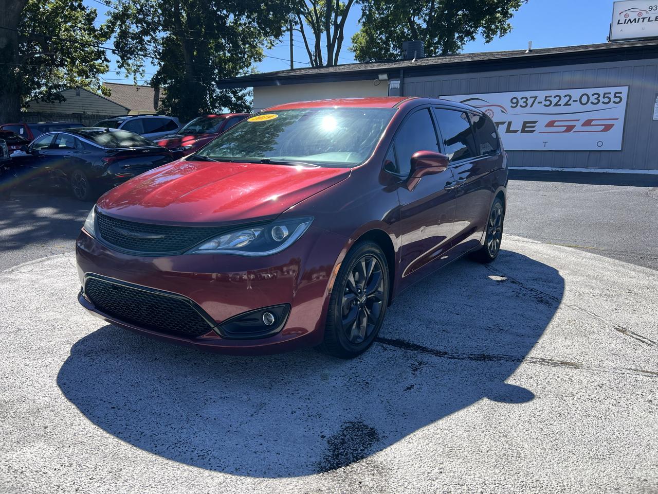 Chrysler Pacifica Touring Plus FWD 2019