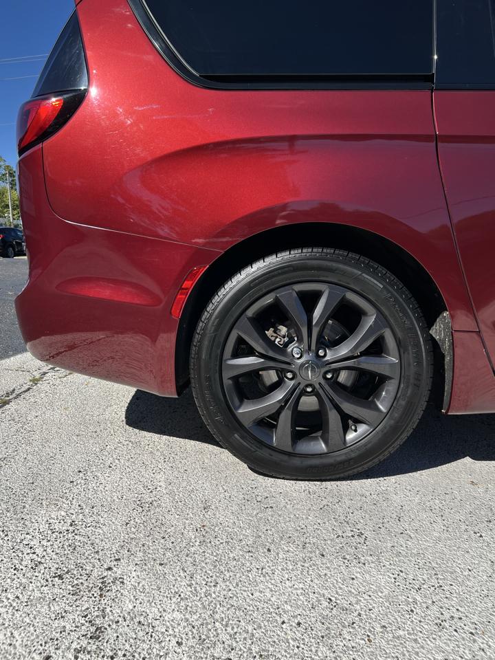 Chrysler Pacifica Touring Plus FWD 2019