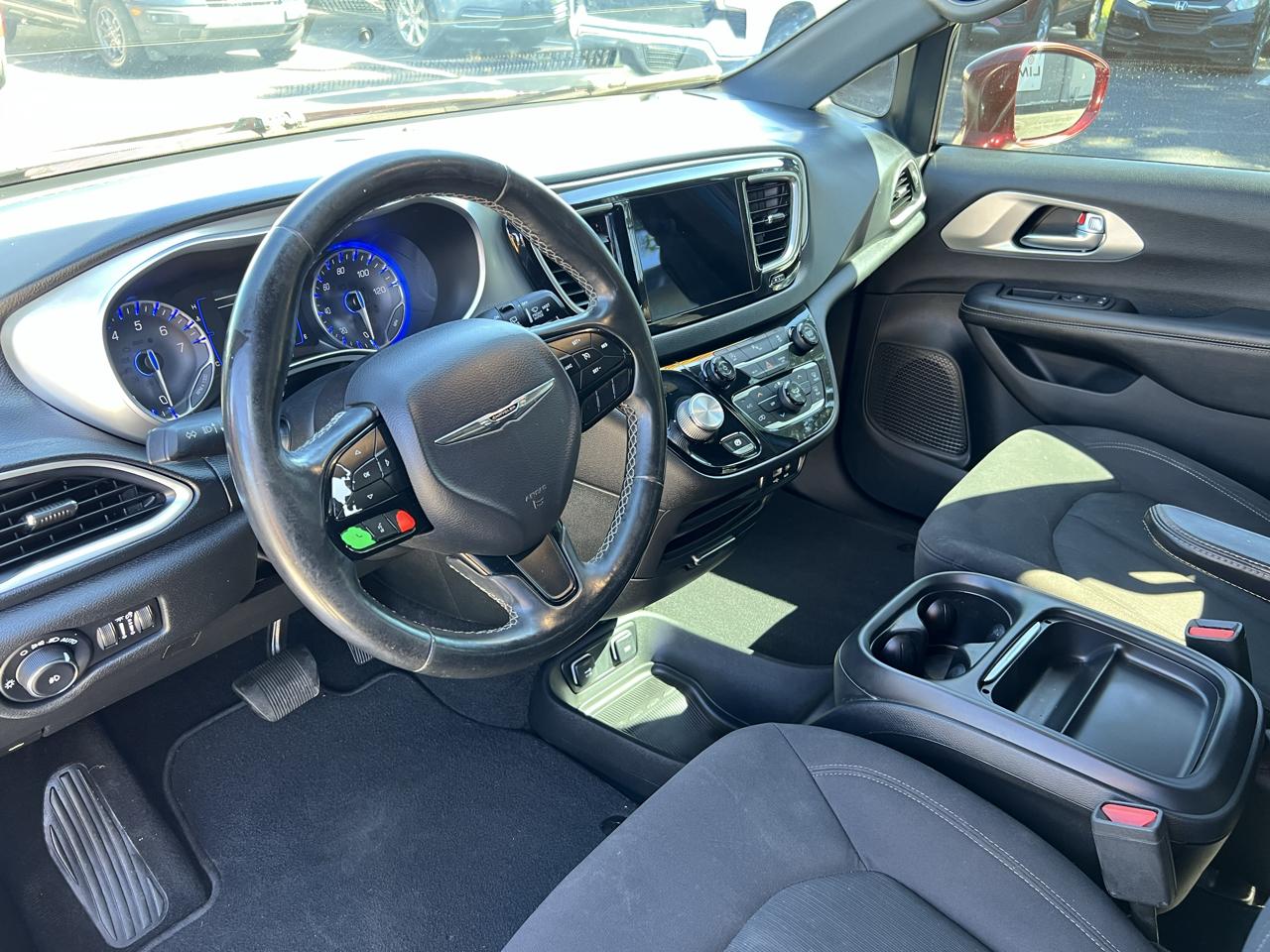 Chrysler Pacifica Touring Plus FWD 2019