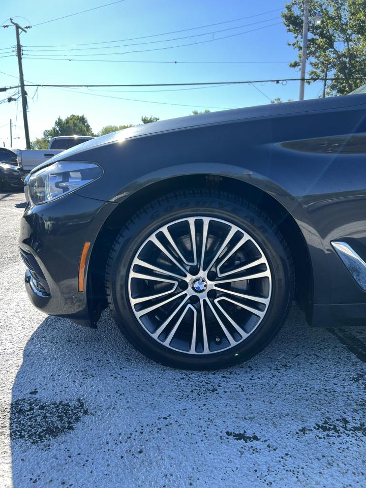 BMW 5 Series 530i xDrive Sedan 2019