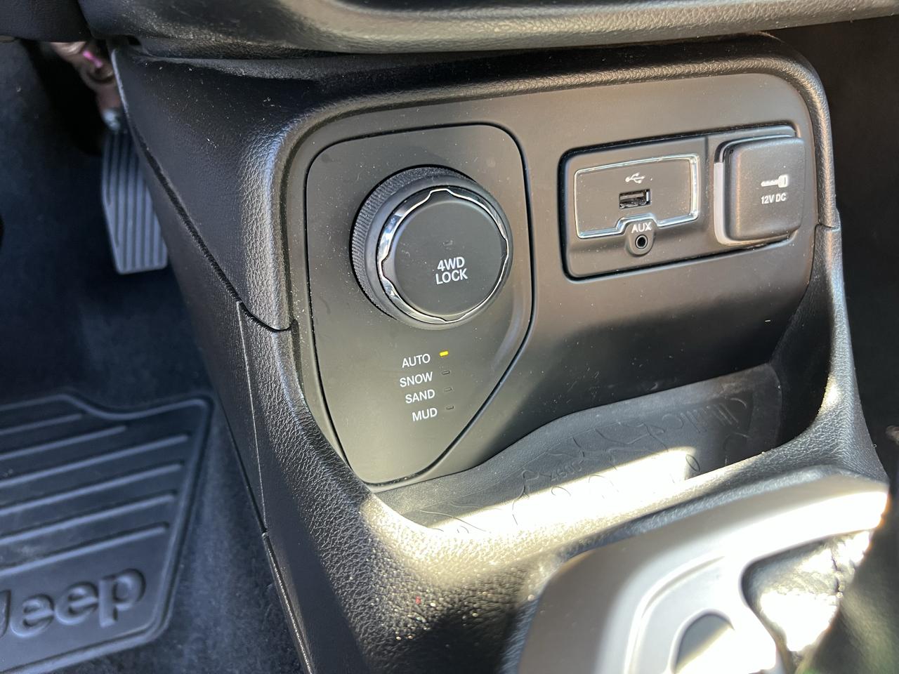 Jeep Renegade 4WD 4dr Latitude 2016