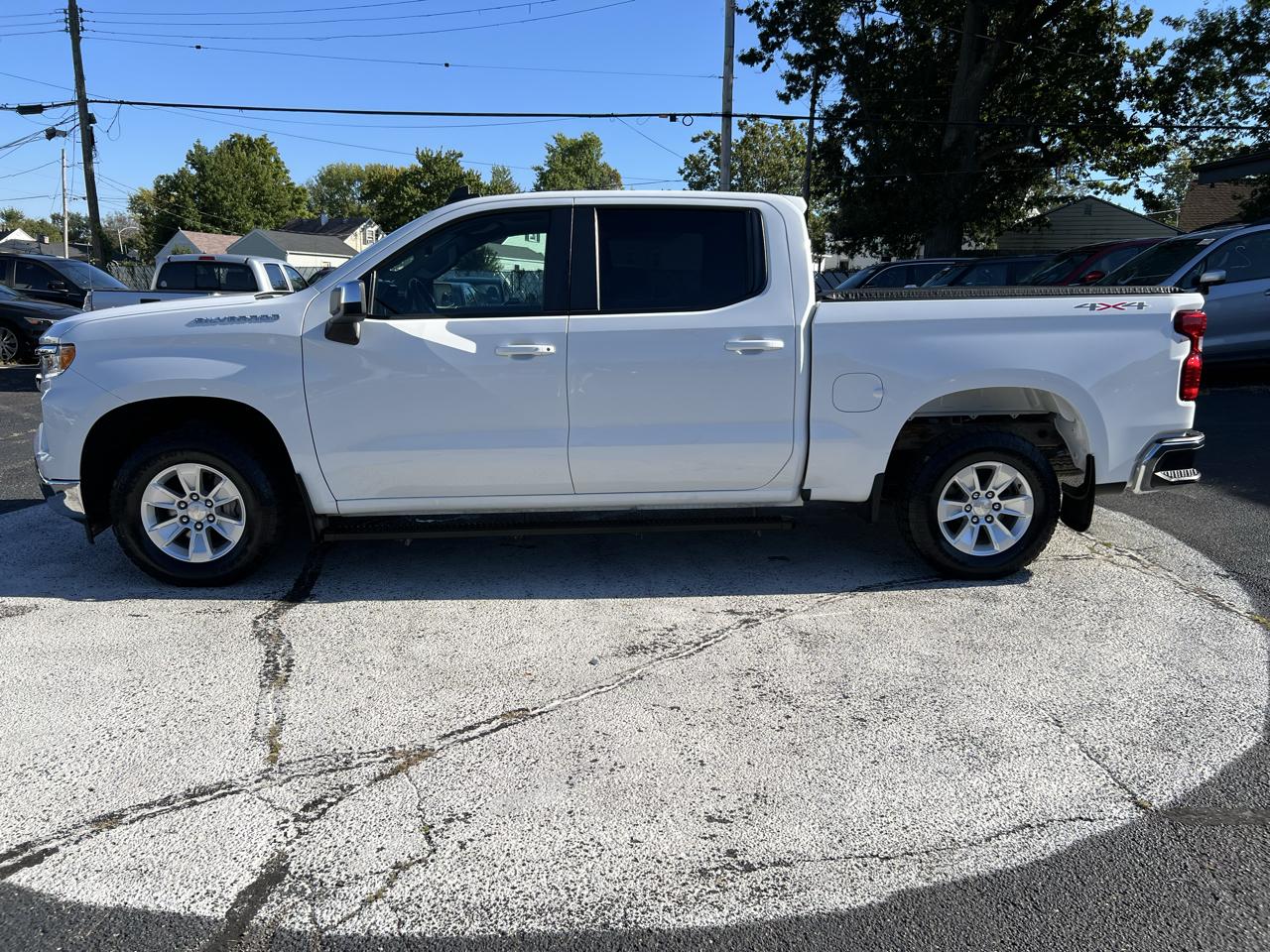 Chevrolet Silverado 1500 4WD Crew Cab 147" LT w/1LT 2023