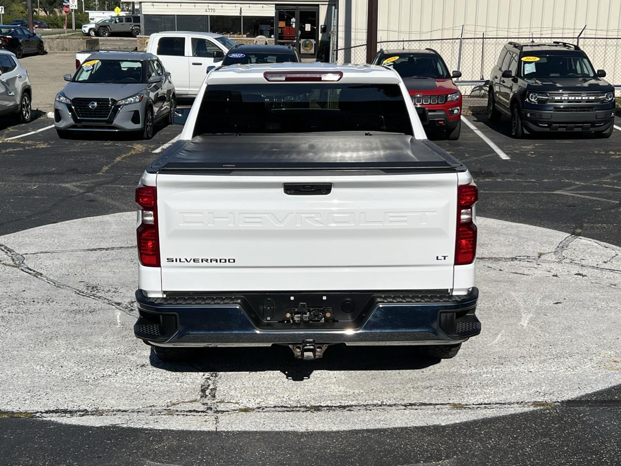 Chevrolet Silverado 1500 4WD Crew Cab 147" LT w/1LT 2023