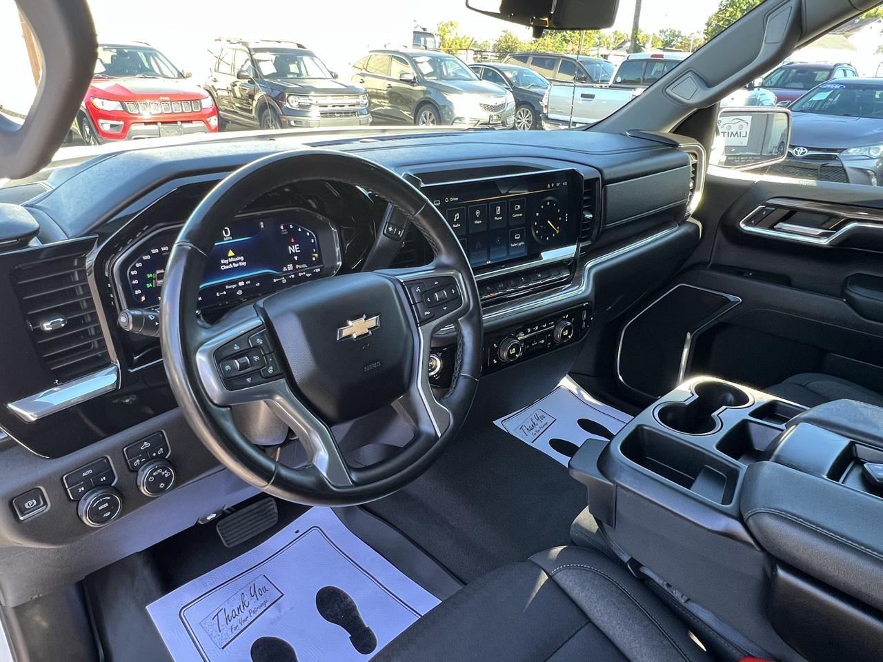 Chevrolet Silverado 1500 4WD Crew Cab 147" LT w/1LT 2023