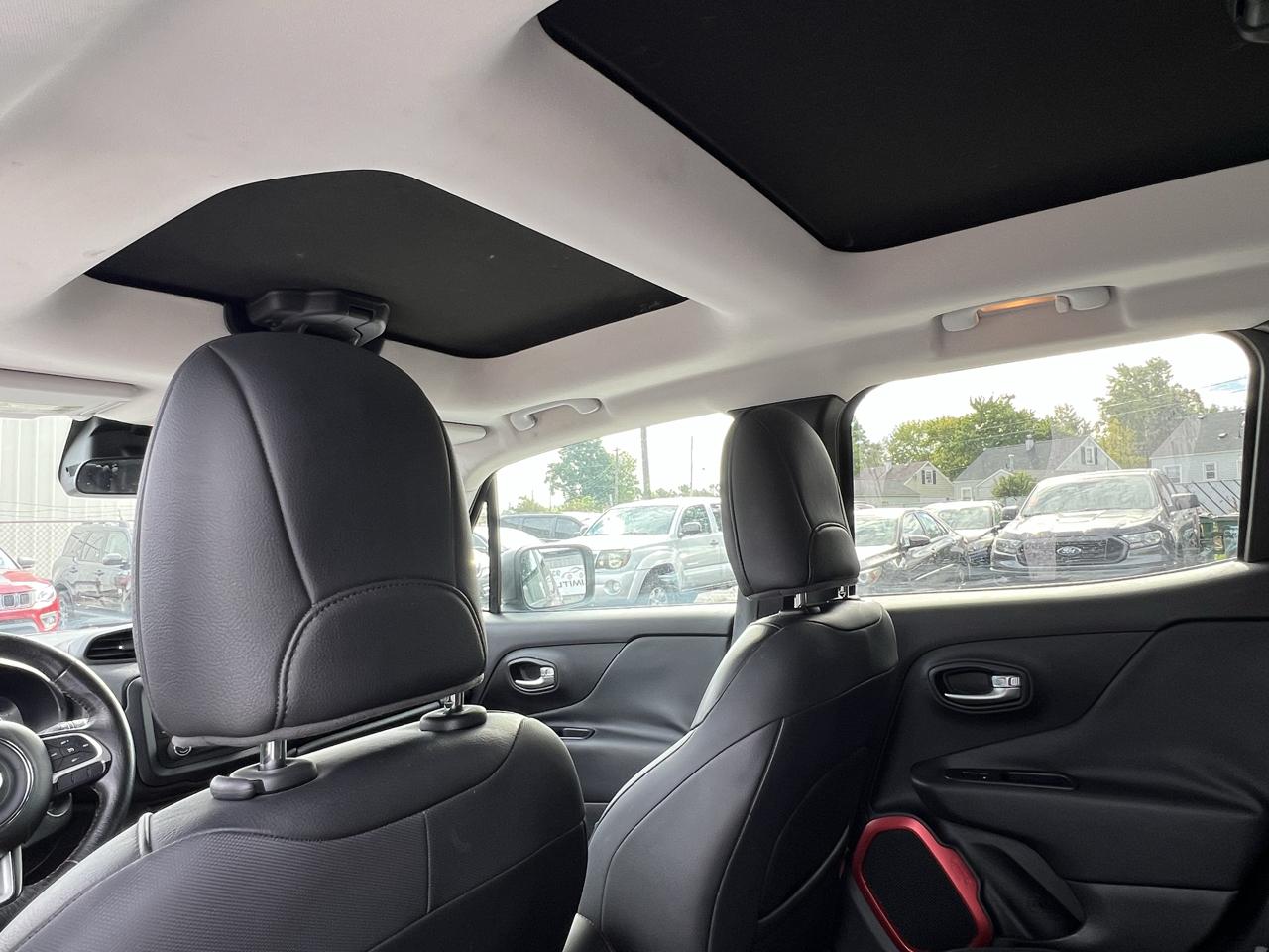 Jeep Renegade 4WD 4dr Trailhawk 2015
