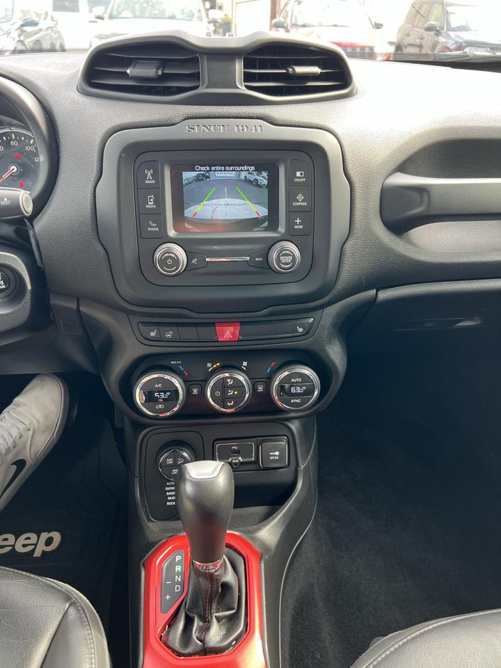 Jeep Renegade 4WD 4dr Trailhawk 2015