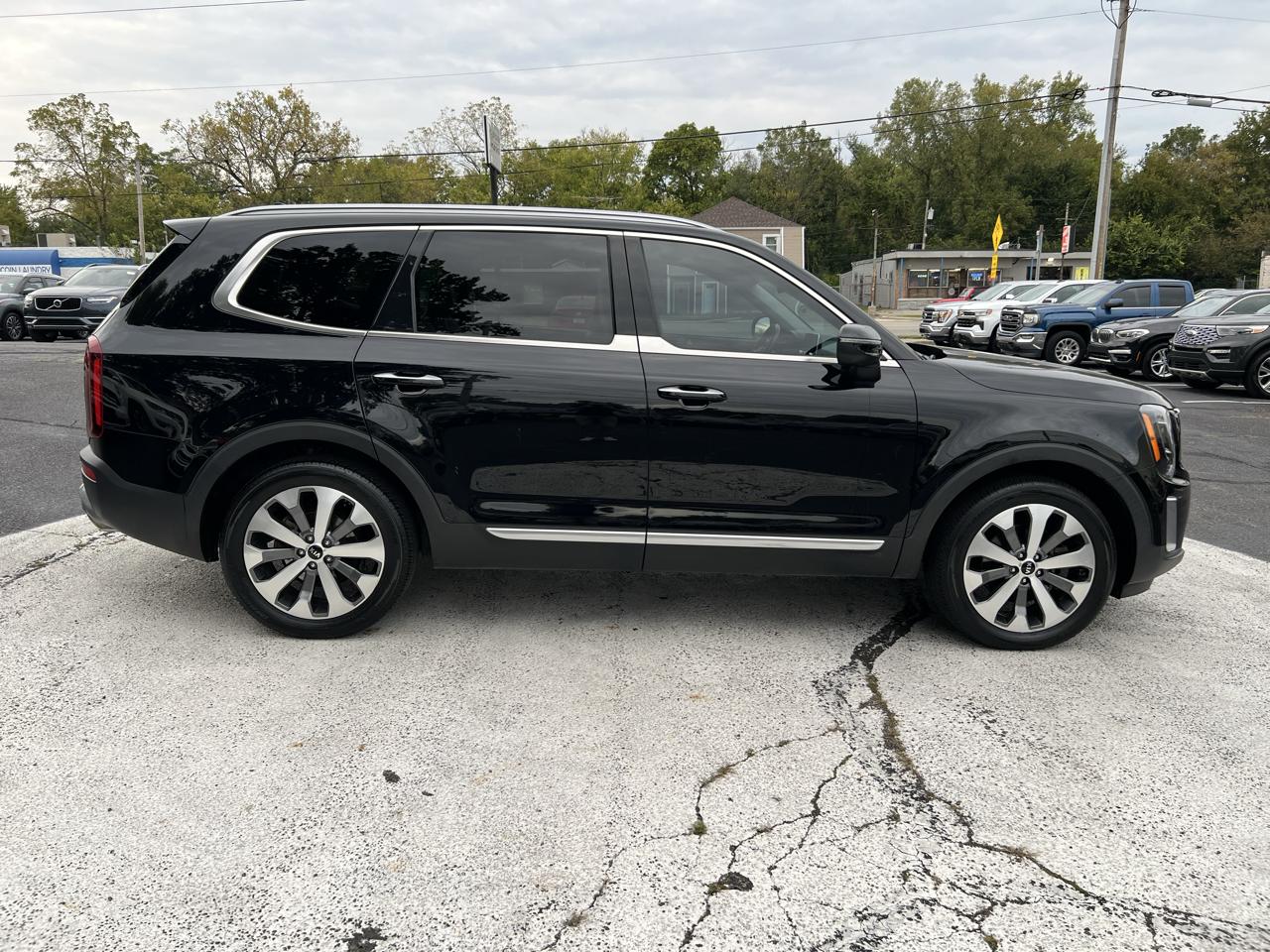 Kia Telluride S FWD 2020
