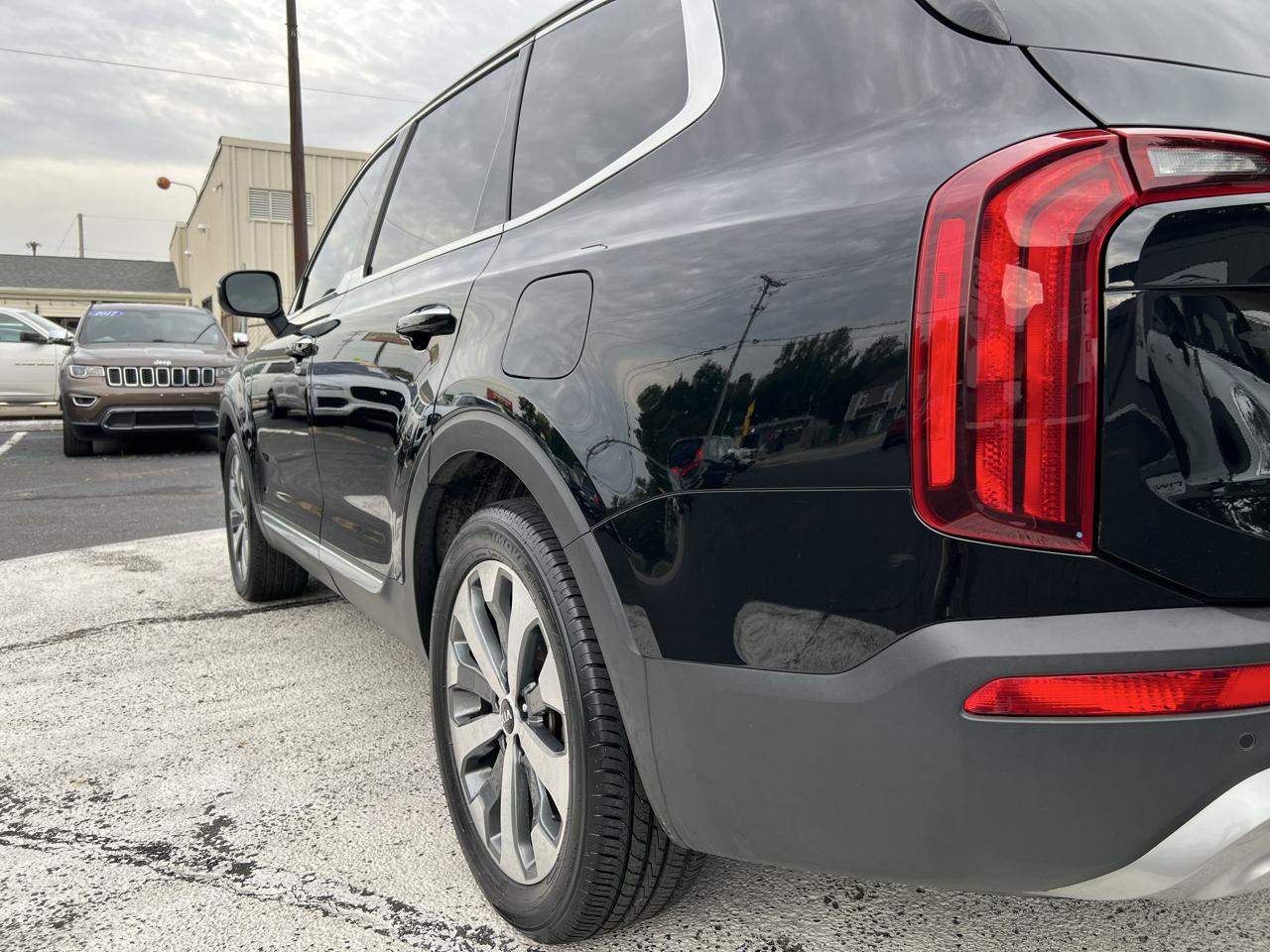 Kia Telluride S FWD 2020