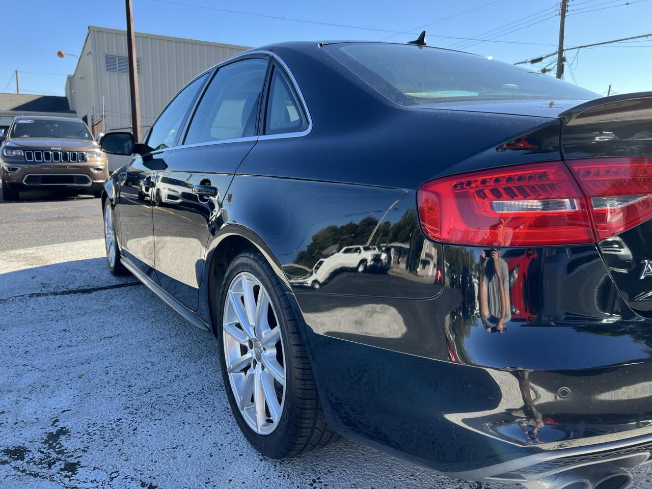 Audi A4 4dr Sdn Auto quattro 2.0T Premium Plus 2015