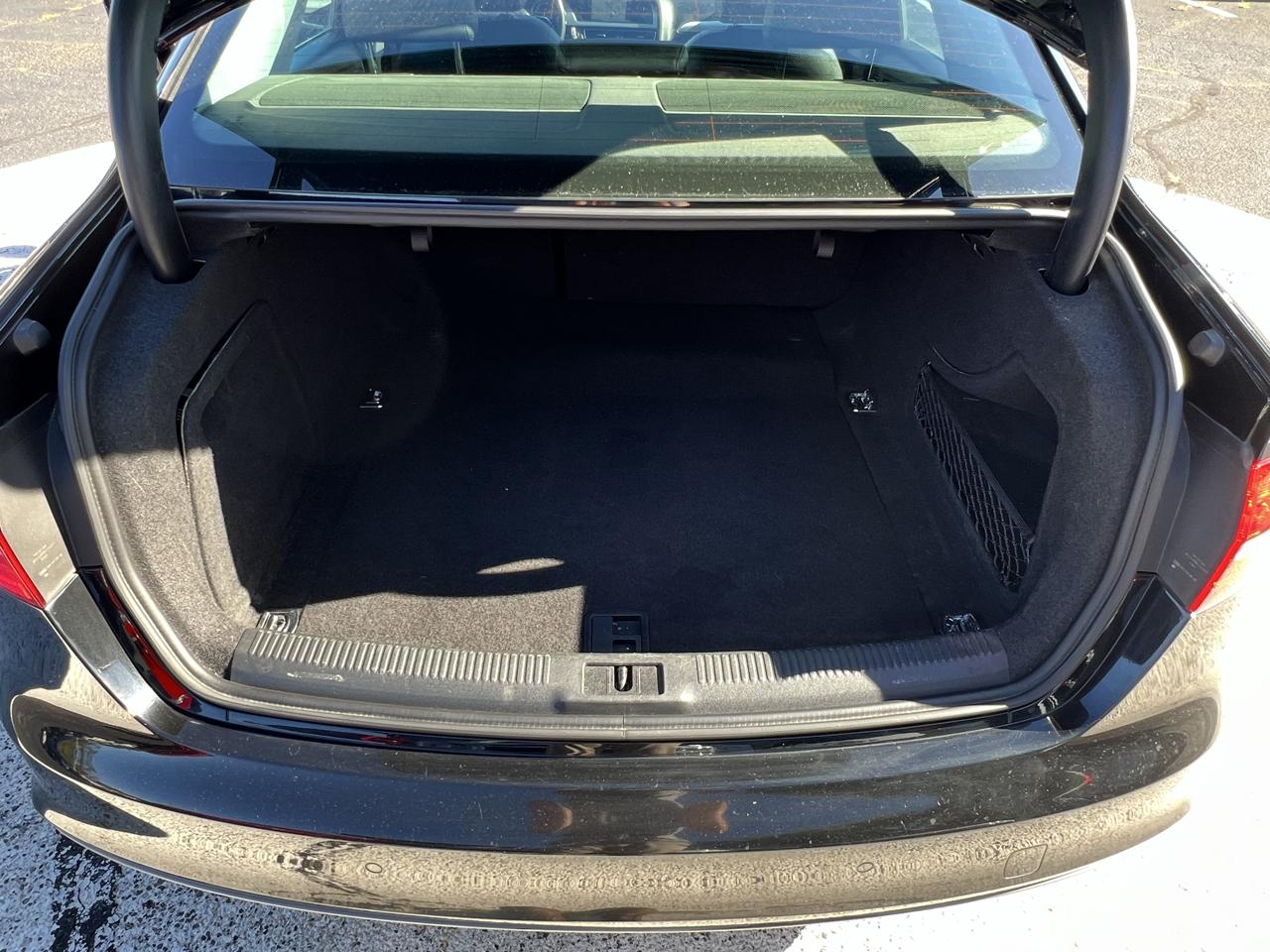 Audi A4 4dr Sdn Auto quattro 2.0T Premium Plus 2015